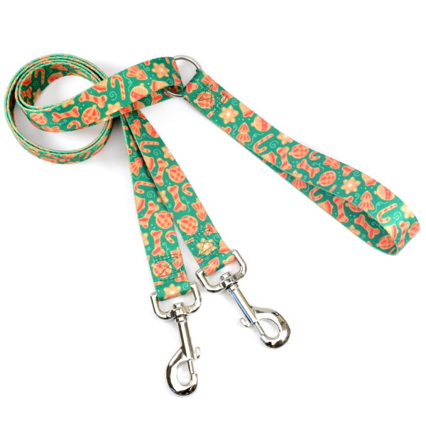 Christmas-themed double connection dog leash featuring colorful cookie shapes on green background. - Earthstyle