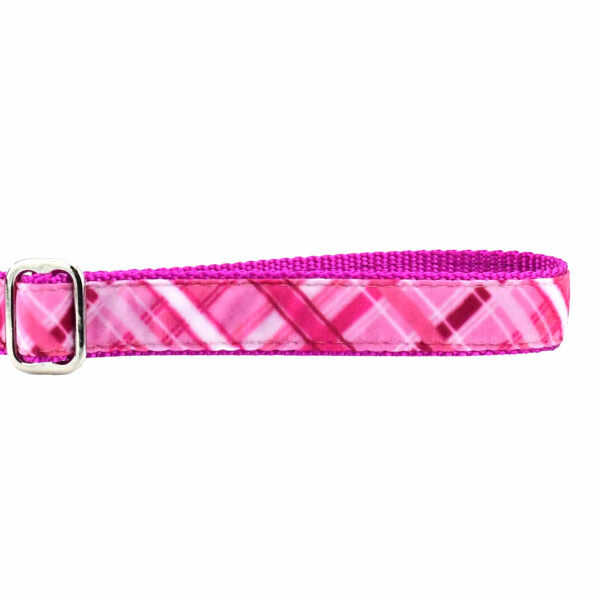 Close-up of pink plaid velvet dog leash handle with adjustable feature by 2 Hounds Design