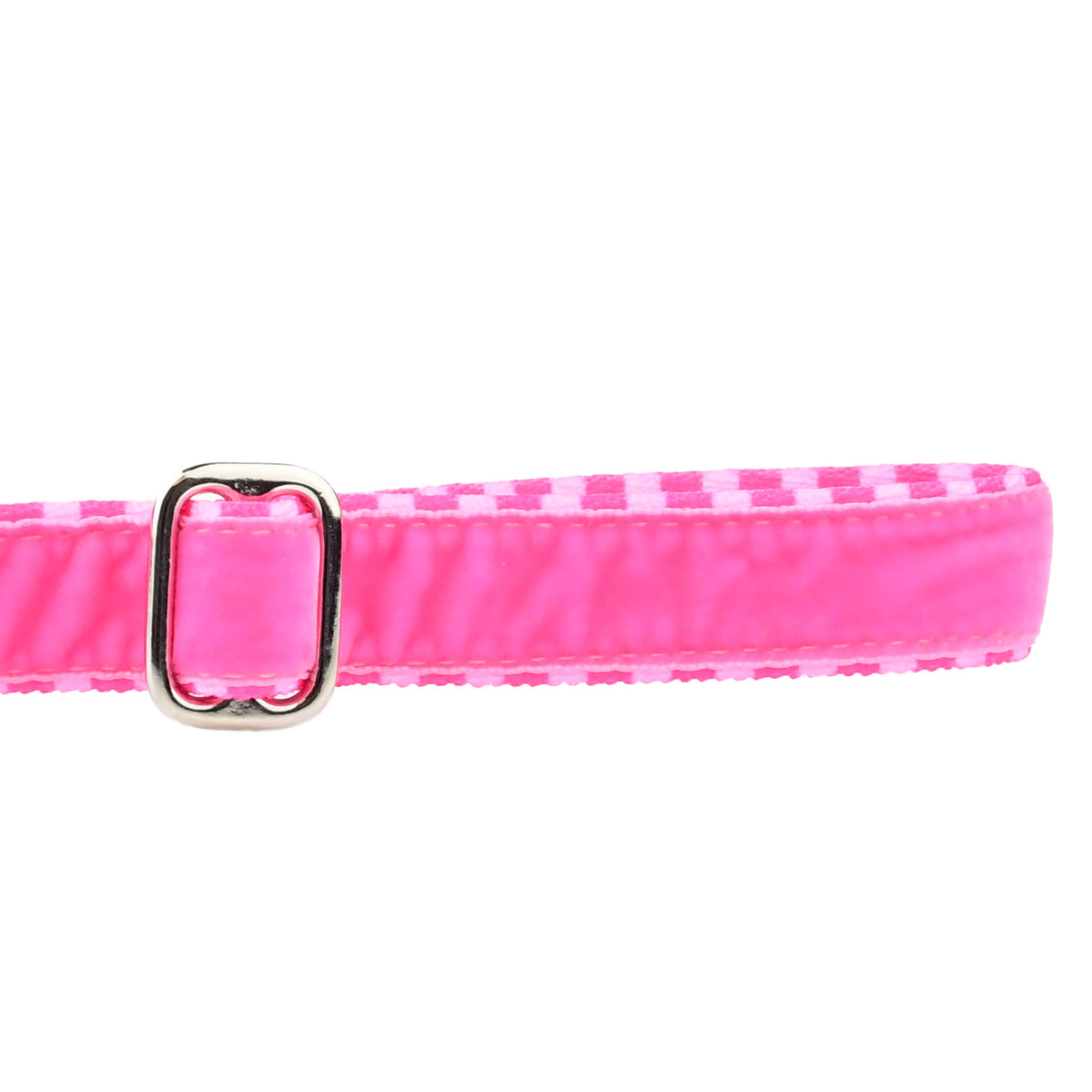 Close-up of the purple striped swiss velvet dog leash with adjustable handle