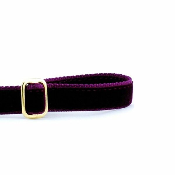 Close-up of Burgundy velvet dog leash handle with adjustable feature by 2 Hounds Design