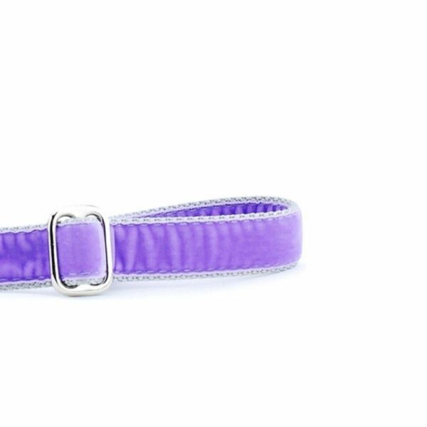 Close-up of lavender velvet dog leash handle with adjustable feature by 2 Hounds Design