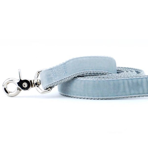 Close-up of silver velvet dog leash with silver hardware by 2 Hounds Design