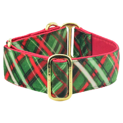 red and green plaid holiday dog collar